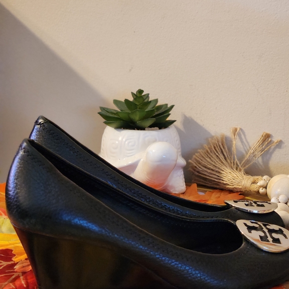 Tory Burch Black Peep-Toe Heels with Silver Emblem - Picture 3 of 11